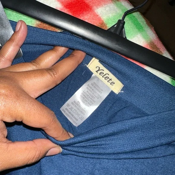 Denim Blue Capri Fashion Leggings​ - Picture 5 of 5